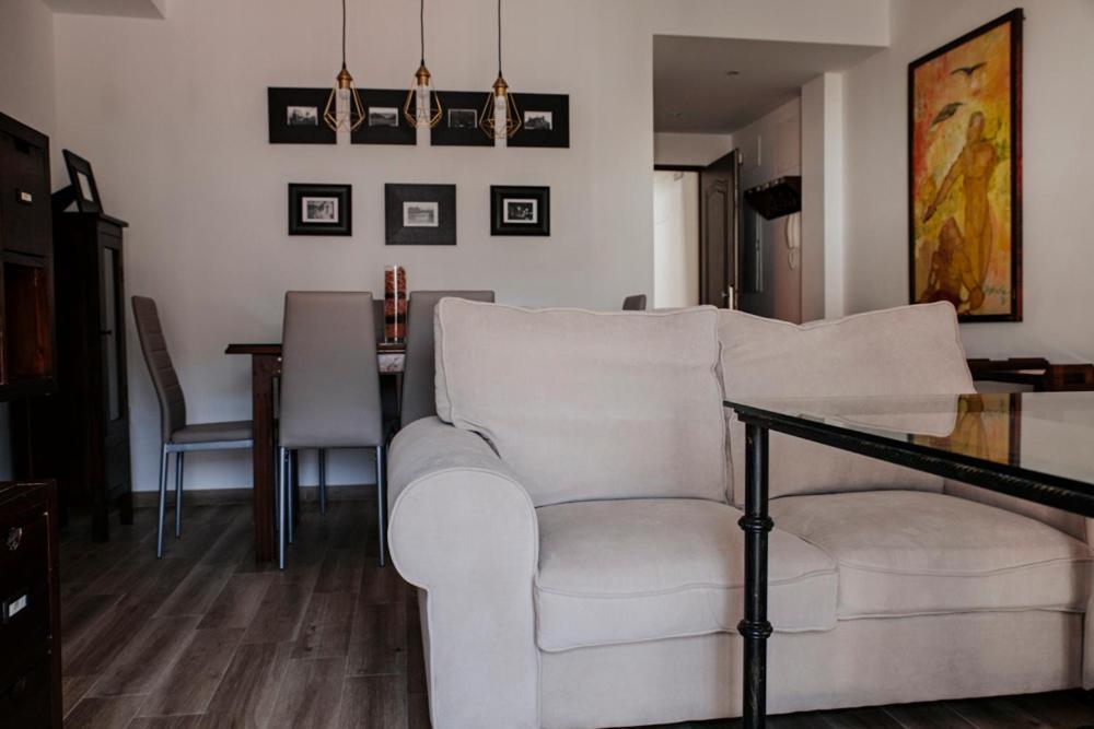 El Almezo Apartment อัลโมโดวาร์ เดล ริโอ ภายนอก รูปภาพ