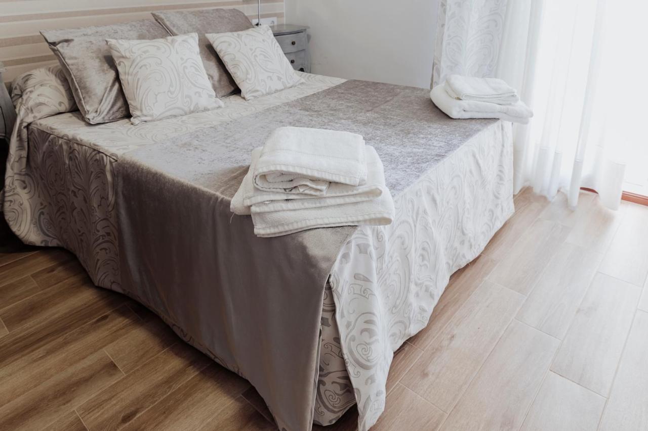 El Almezo Apartment อัลโมโดวาร์ เดล ริโอ ภายนอก รูปภาพ